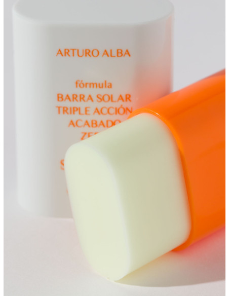 ARTURO ALBA BARRA SOLAR TRIPLE ACCION 50+