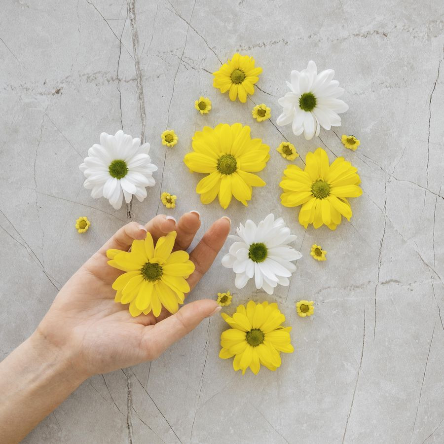Skin in Spring: How to Adapt Your Skincare Routine to the Canary Islands Climate
